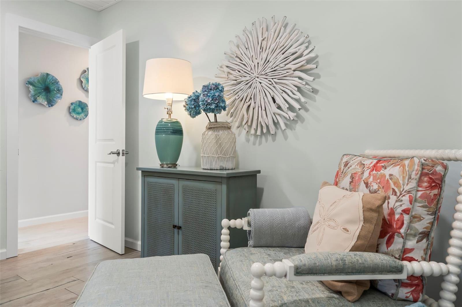 ENGLEWOOD SHORES - Residential