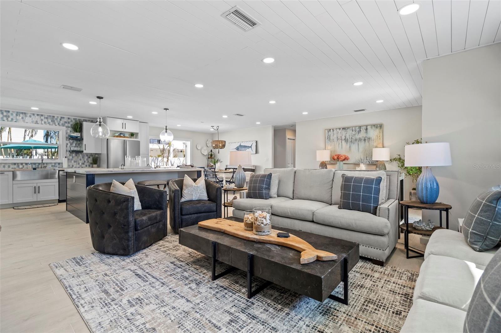 ENGLEWOOD SHORES - Residential