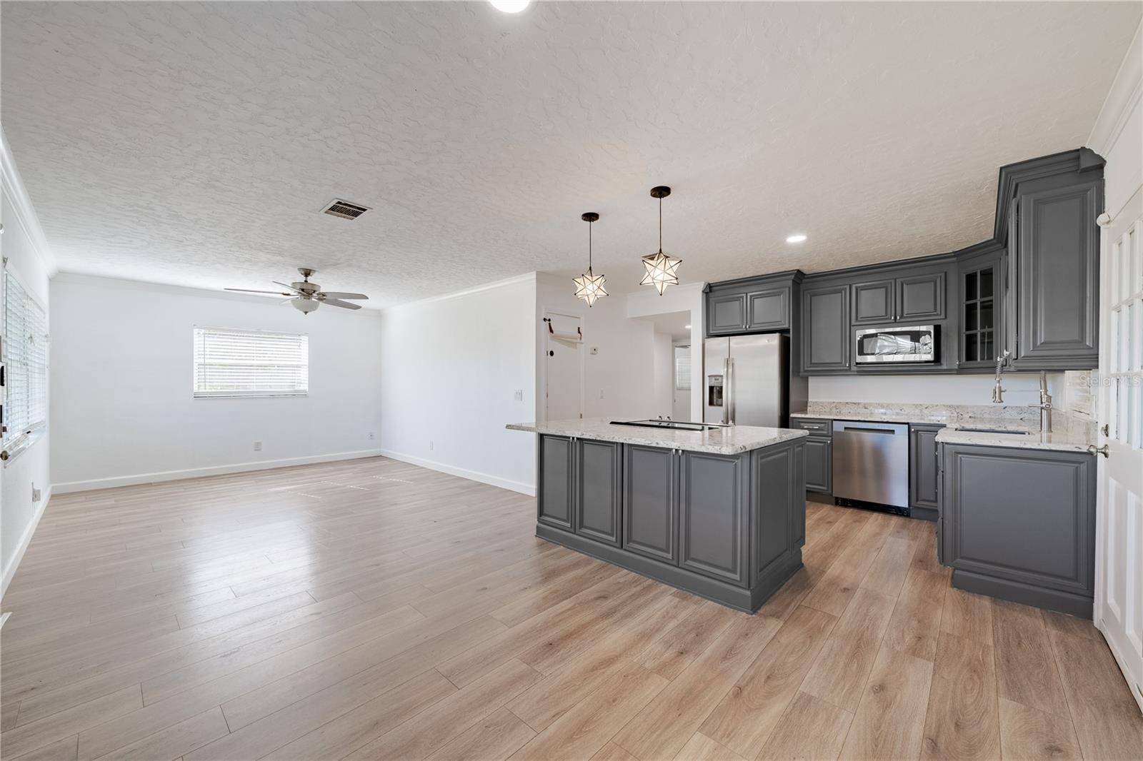 GOLFWOOD HEIGHTS - Residential