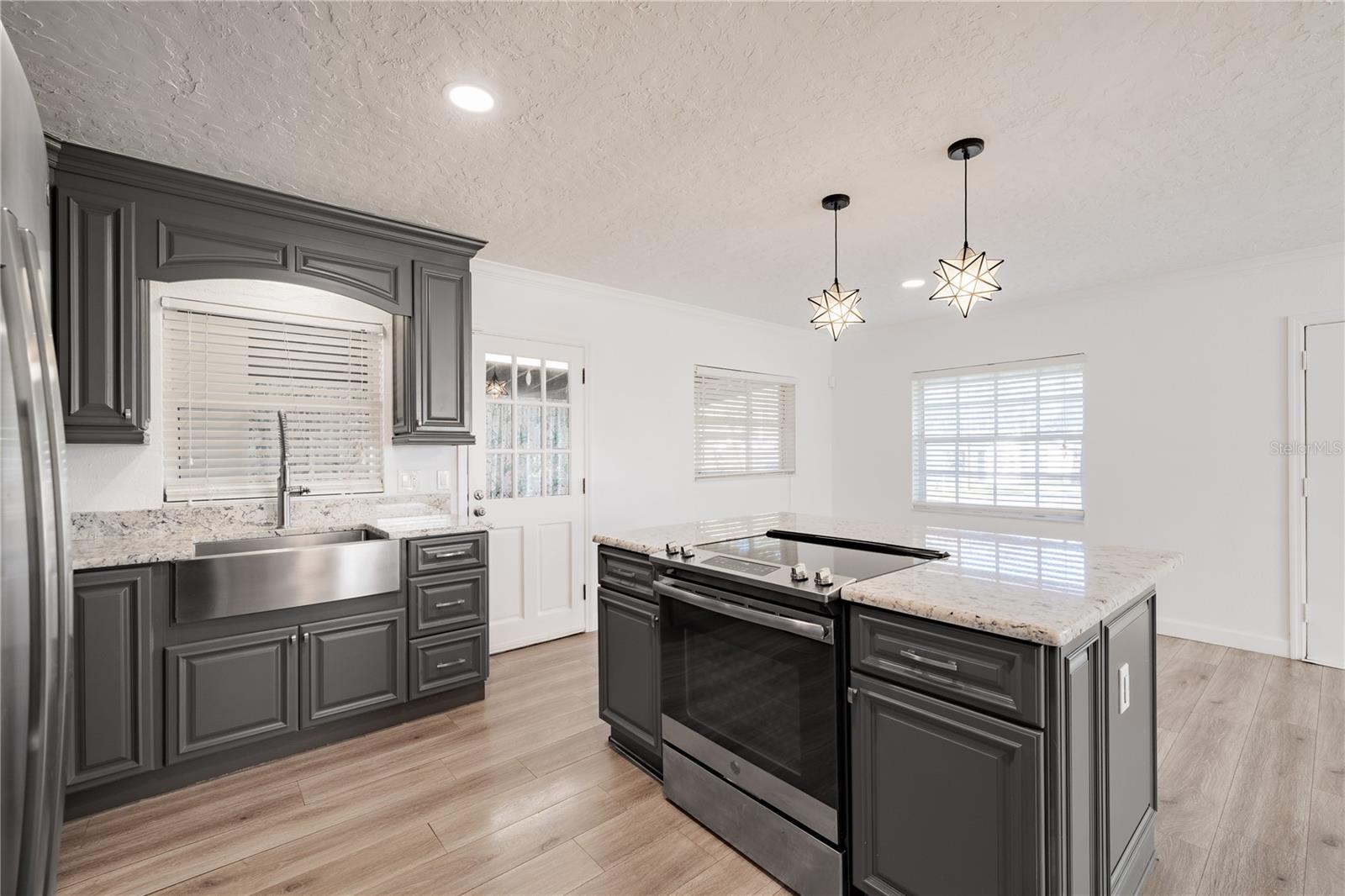 GOLFWOOD HEIGHTS - Residential