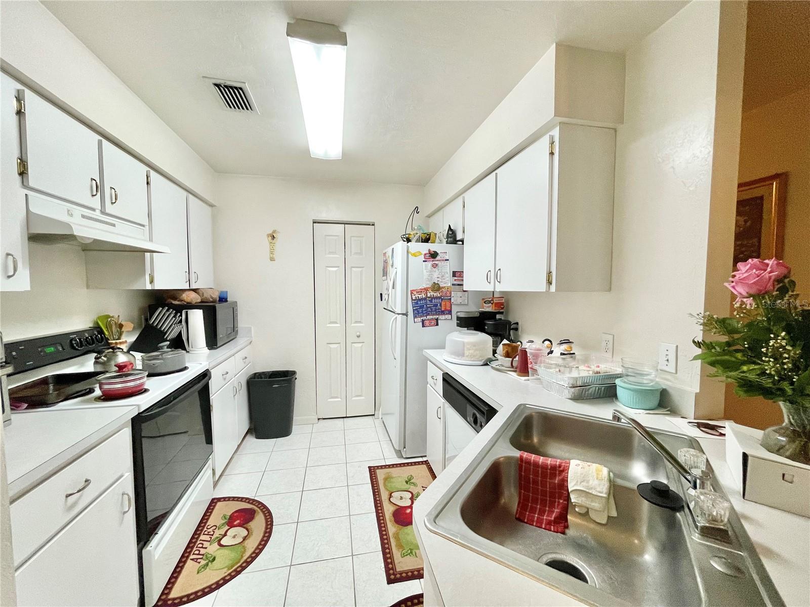 2527 NW 37TH PLACE
