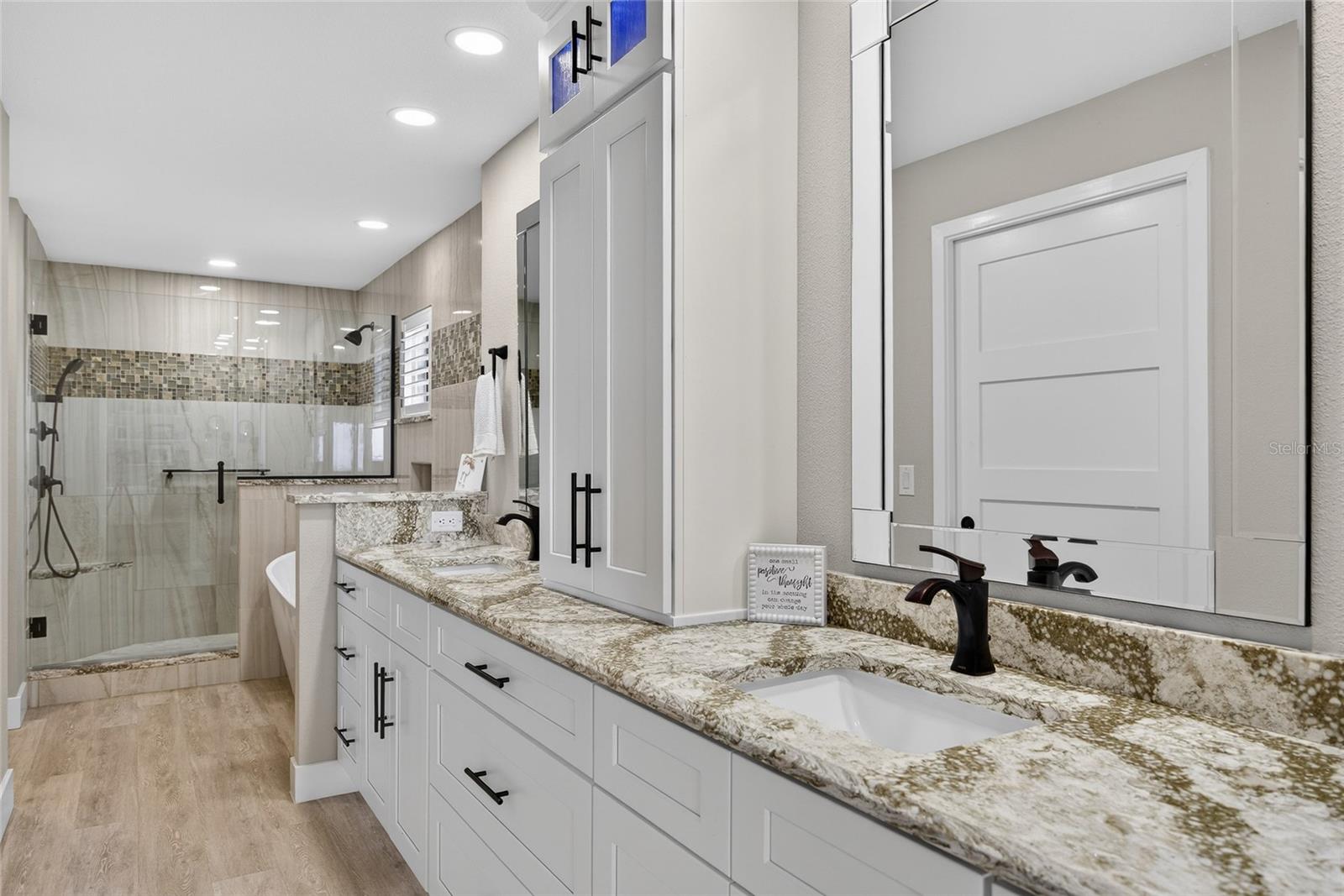 JAMAICA WAY PH 03 - Residential