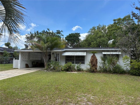 Photo of 213 Colomba Road, Debary, FL 32713 (MLS # O6415238)
