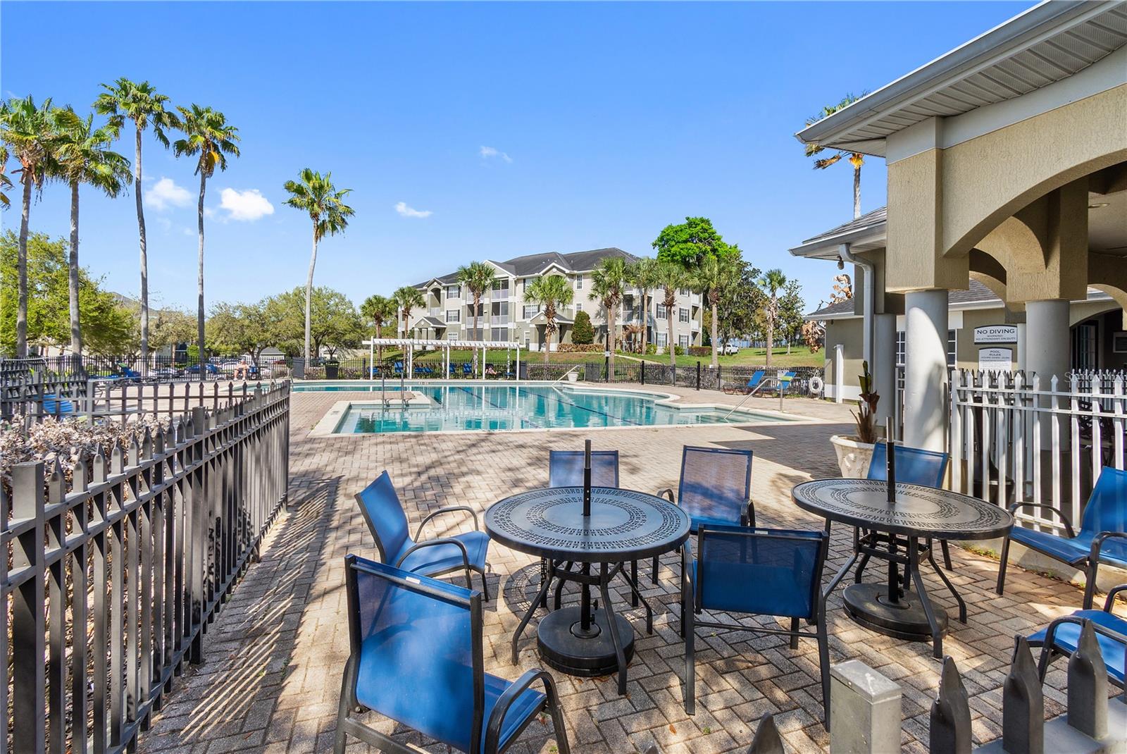 SUNSET LAKES CONDO - Residential