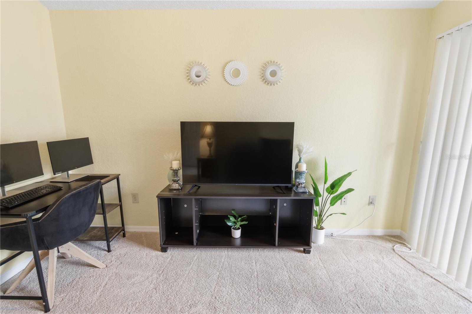 SUNSET LAKES CONDO - Residential