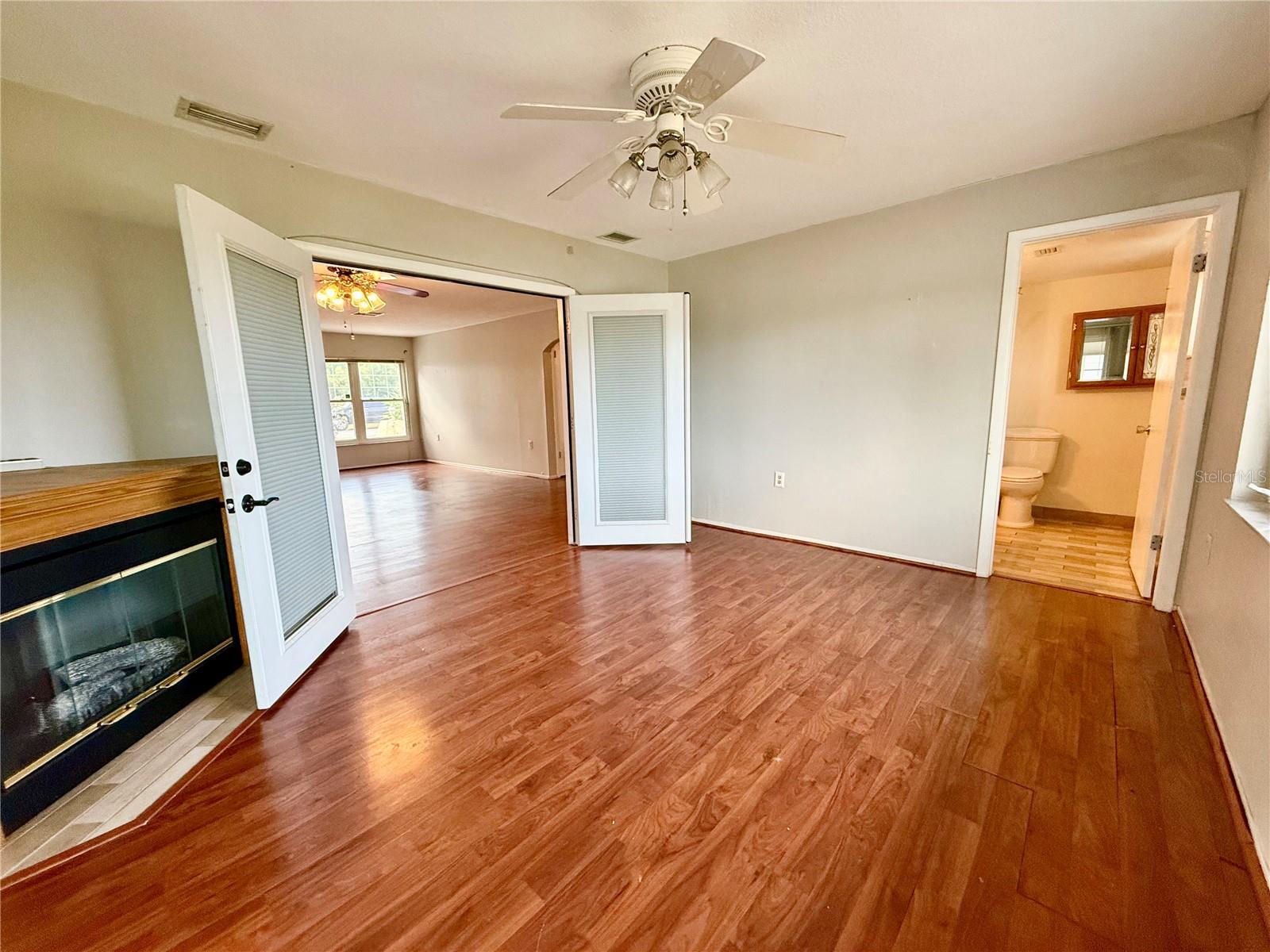 REGENCY PARK - Residential