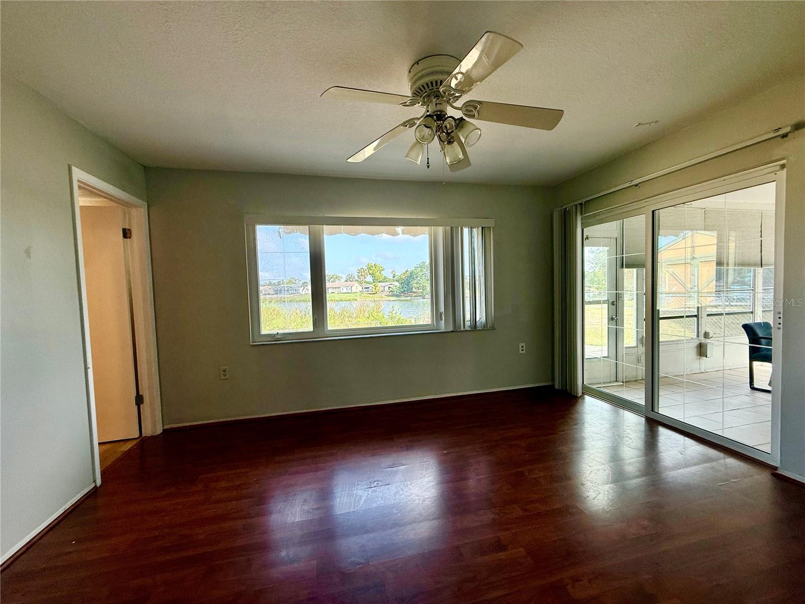 REGENCY PARK - Residential