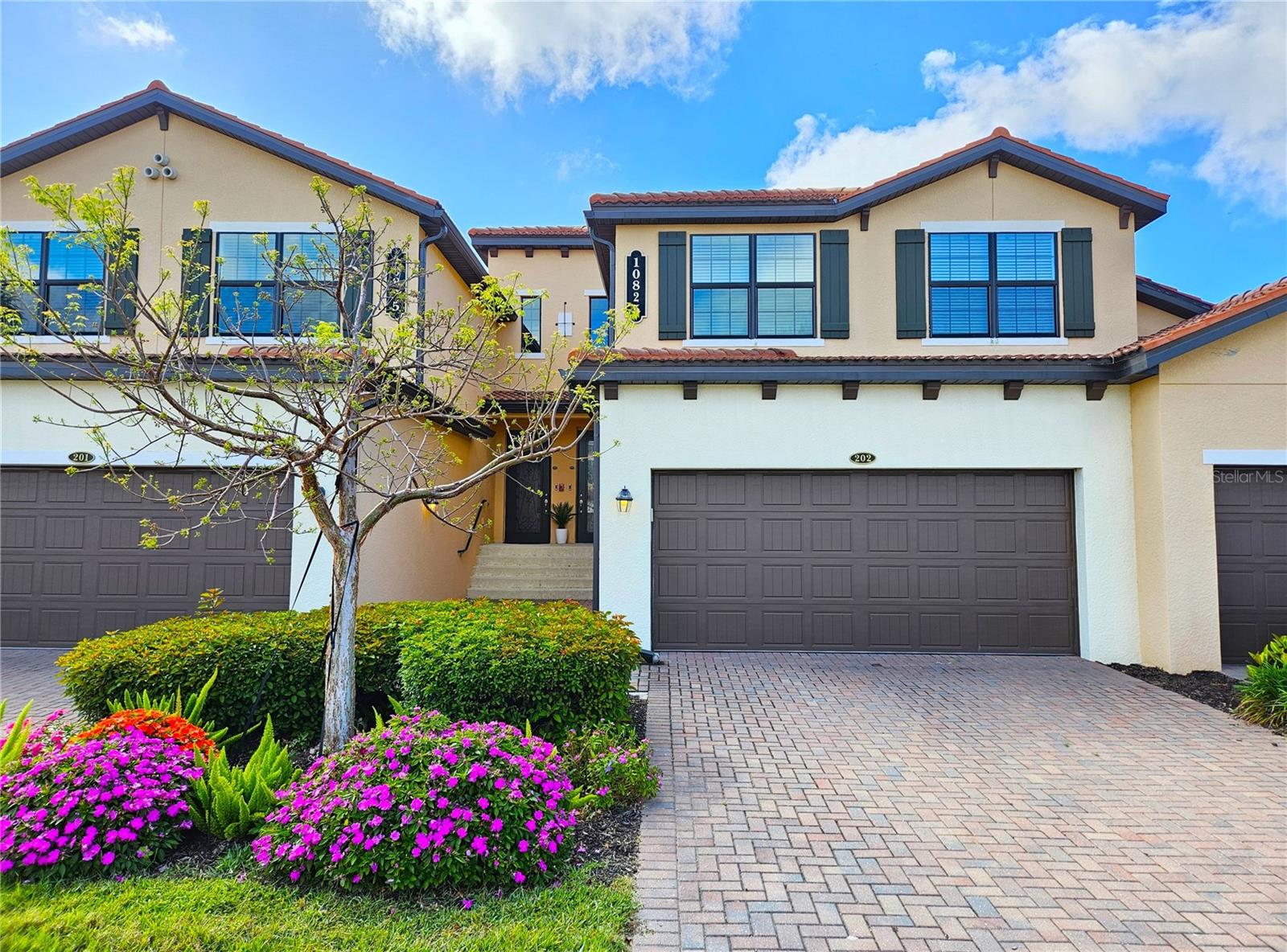 TARFLOWER 2/SARASOTA NATIONAL - Residential Lease