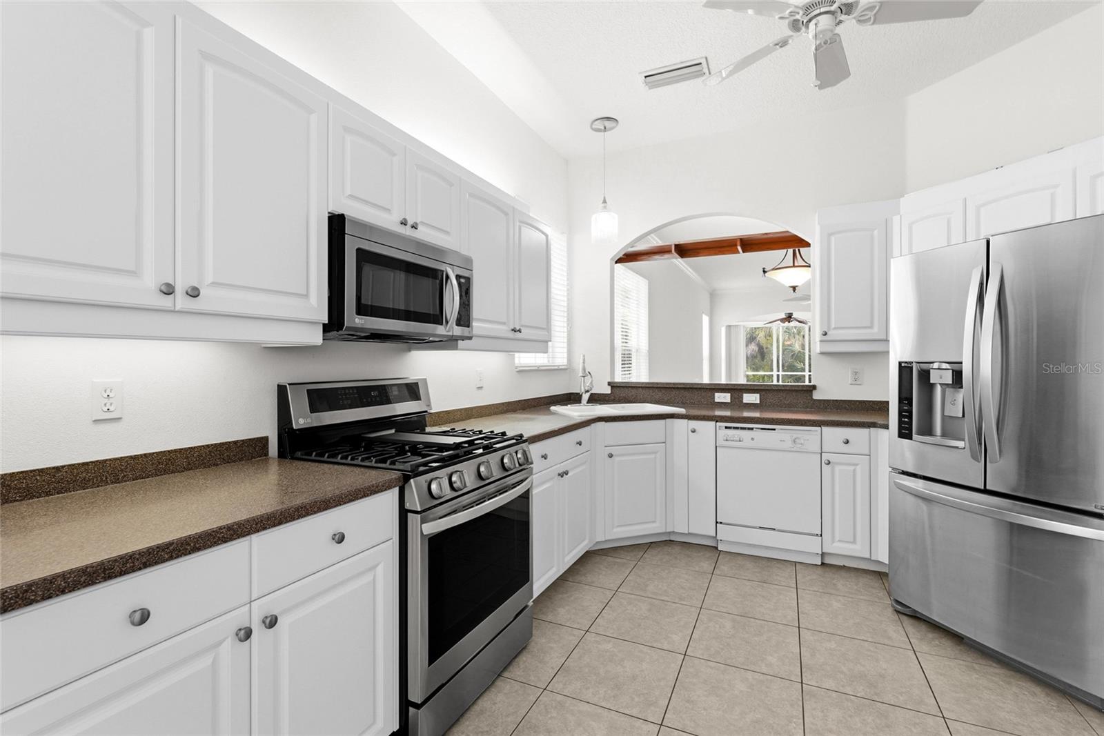 Search Properties for Sale 2 1618 MONARCH DRIVE 1618