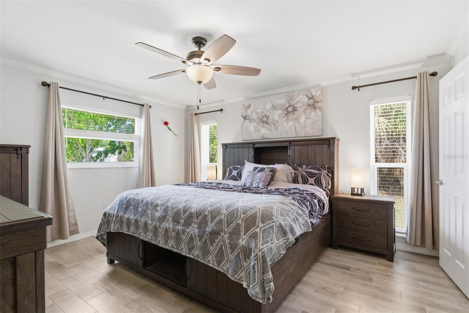 SOUTH VENICE UNIT 28 - Residential