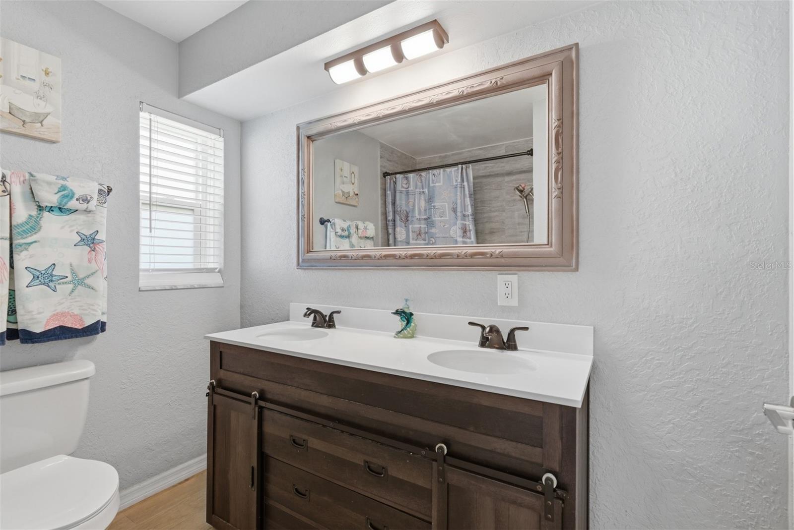 SOUTH VENICE UNIT 28 - Residential