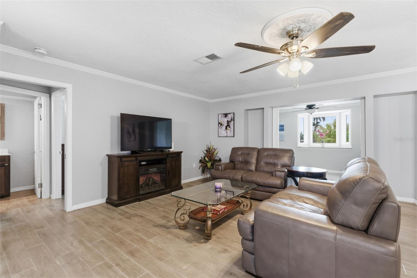 SOUTH VENICE UNIT 28 - Residential