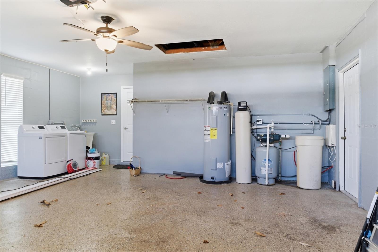 SOUTH VENICE UNIT 28 - Residential