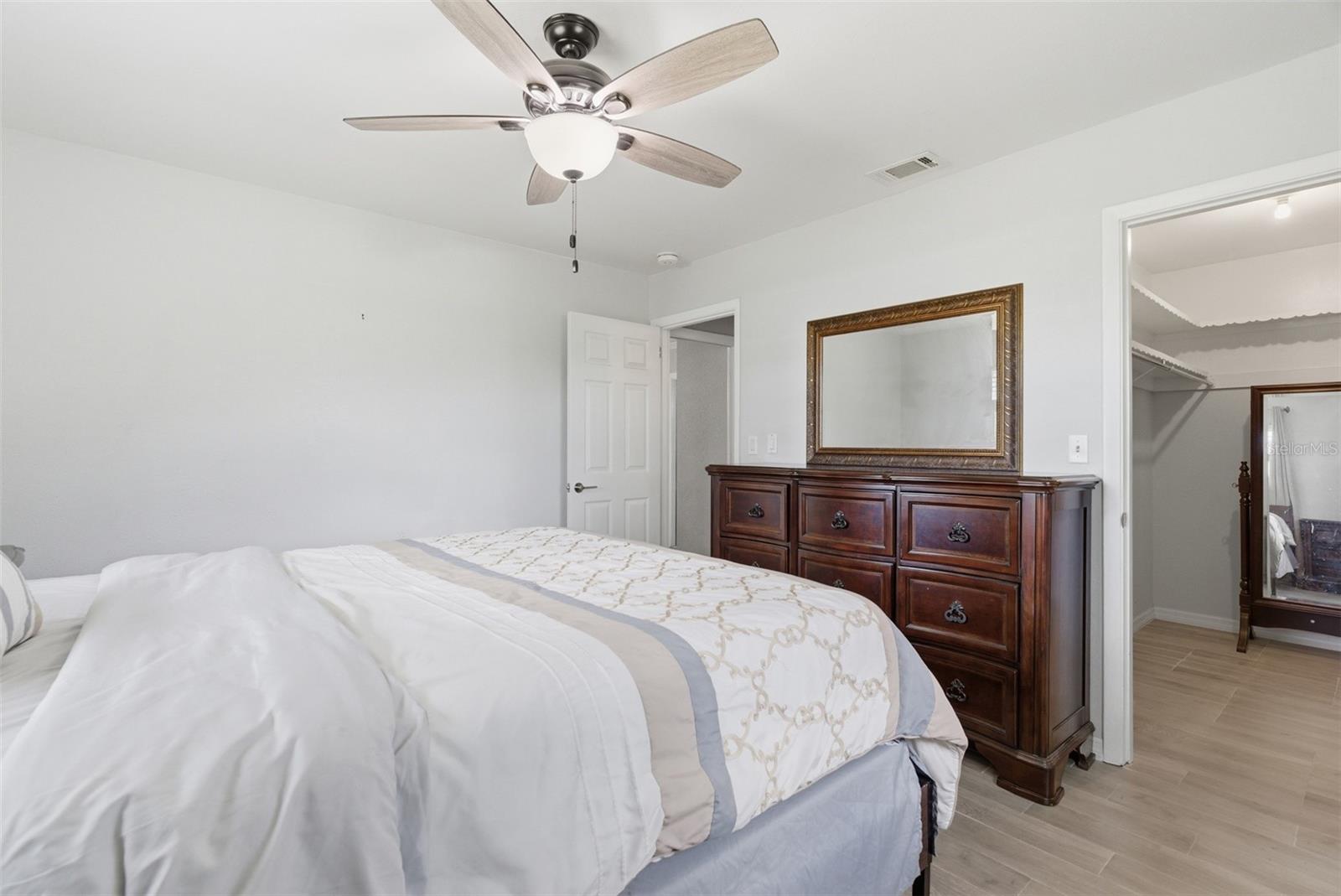 SOUTH VENICE UNIT 28 - Residential