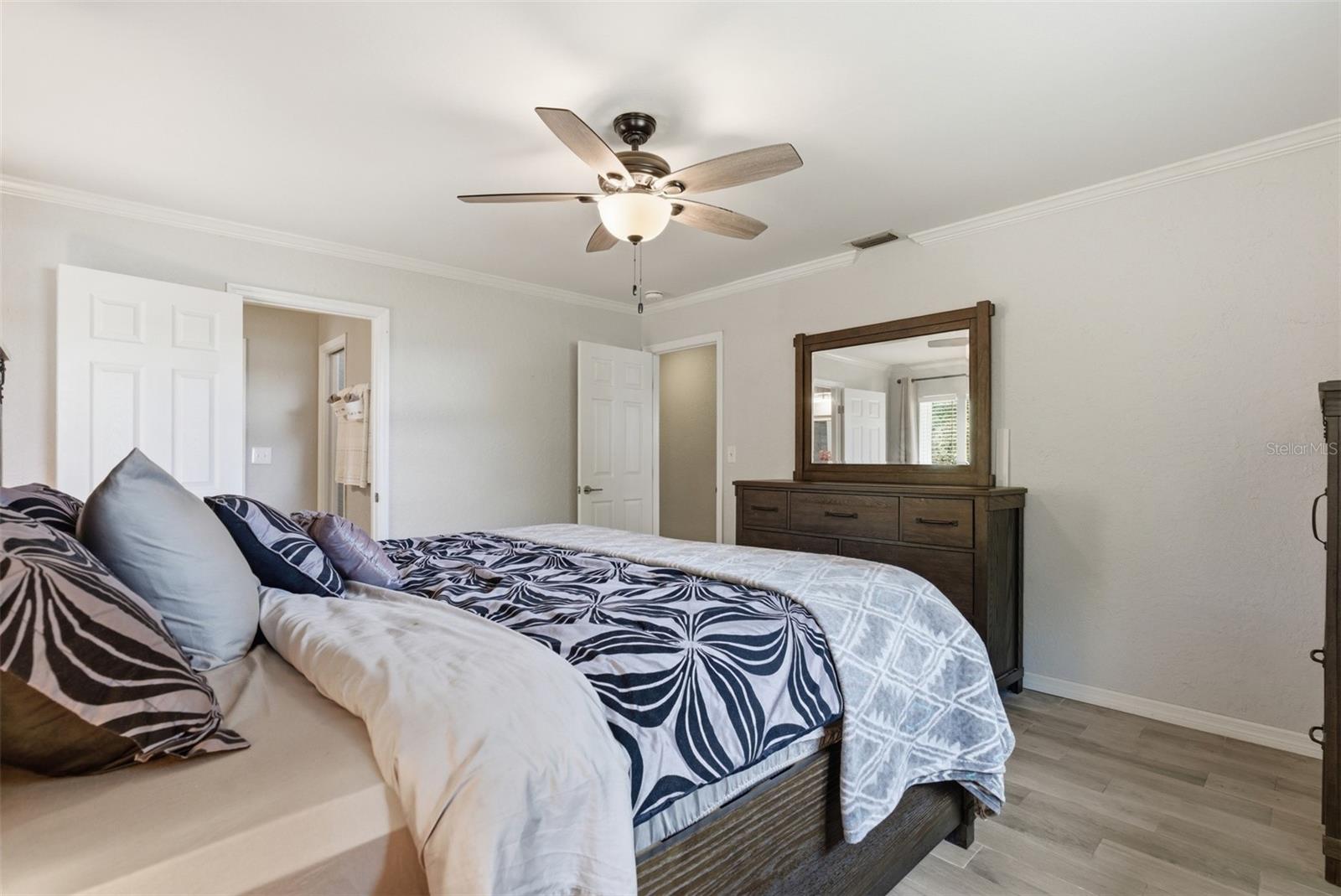 SOUTH VENICE UNIT 28 - Residential