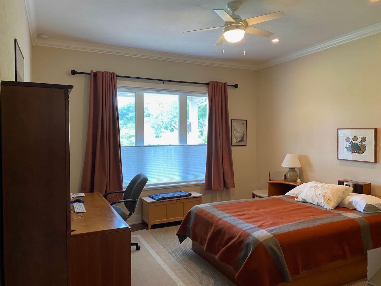 LEXINGTON PLACE - Residential