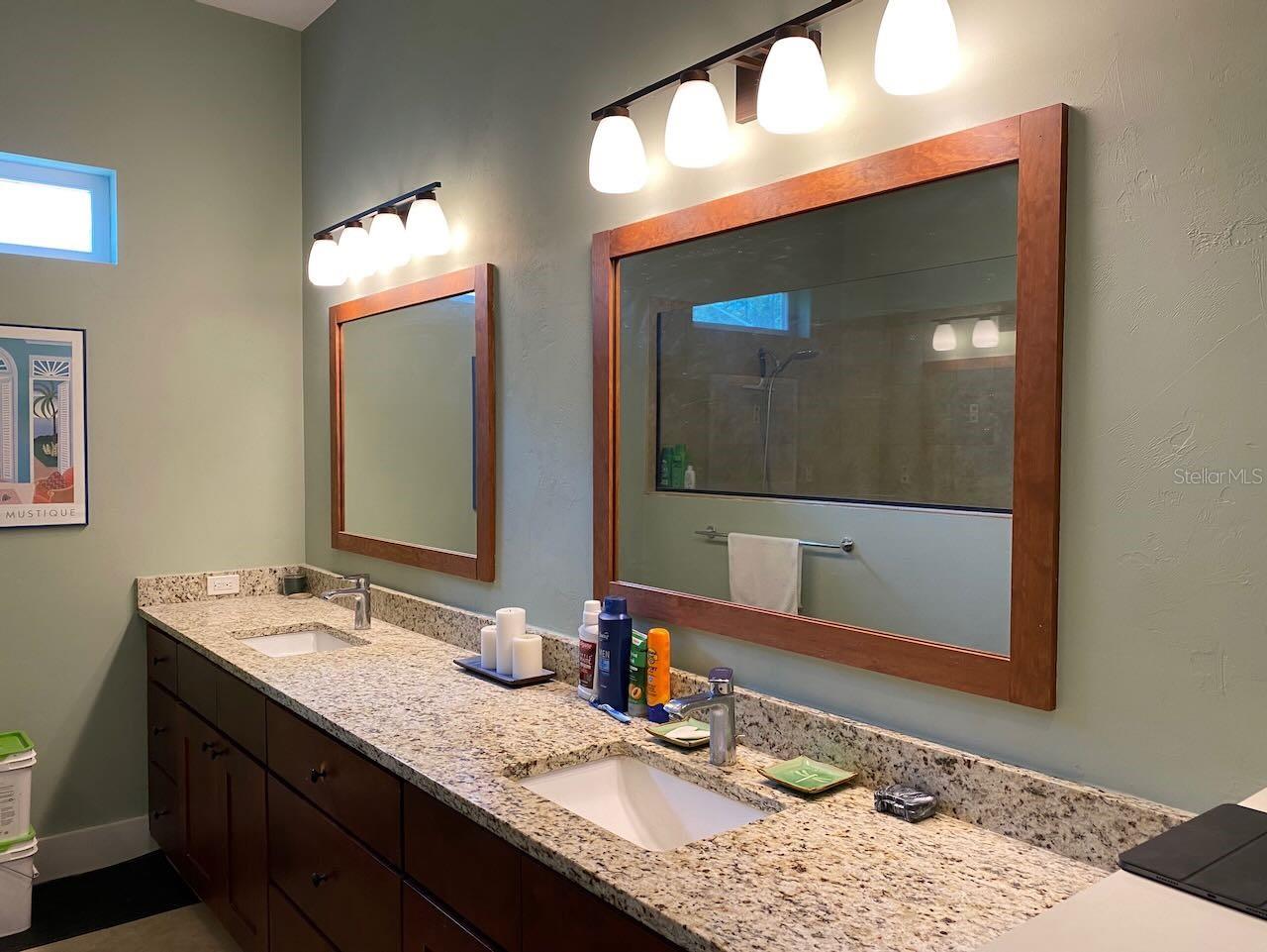 LEXINGTON PLACE - Residential