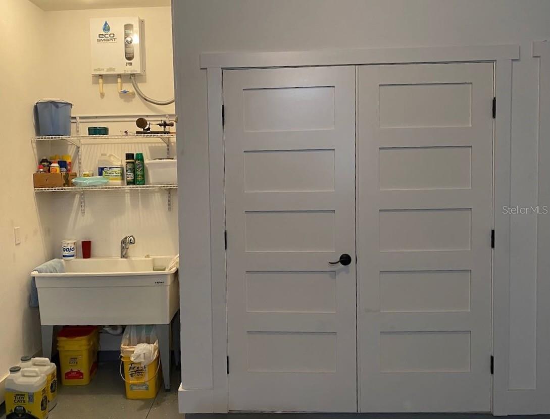 LEXINGTON PLACE - Residential