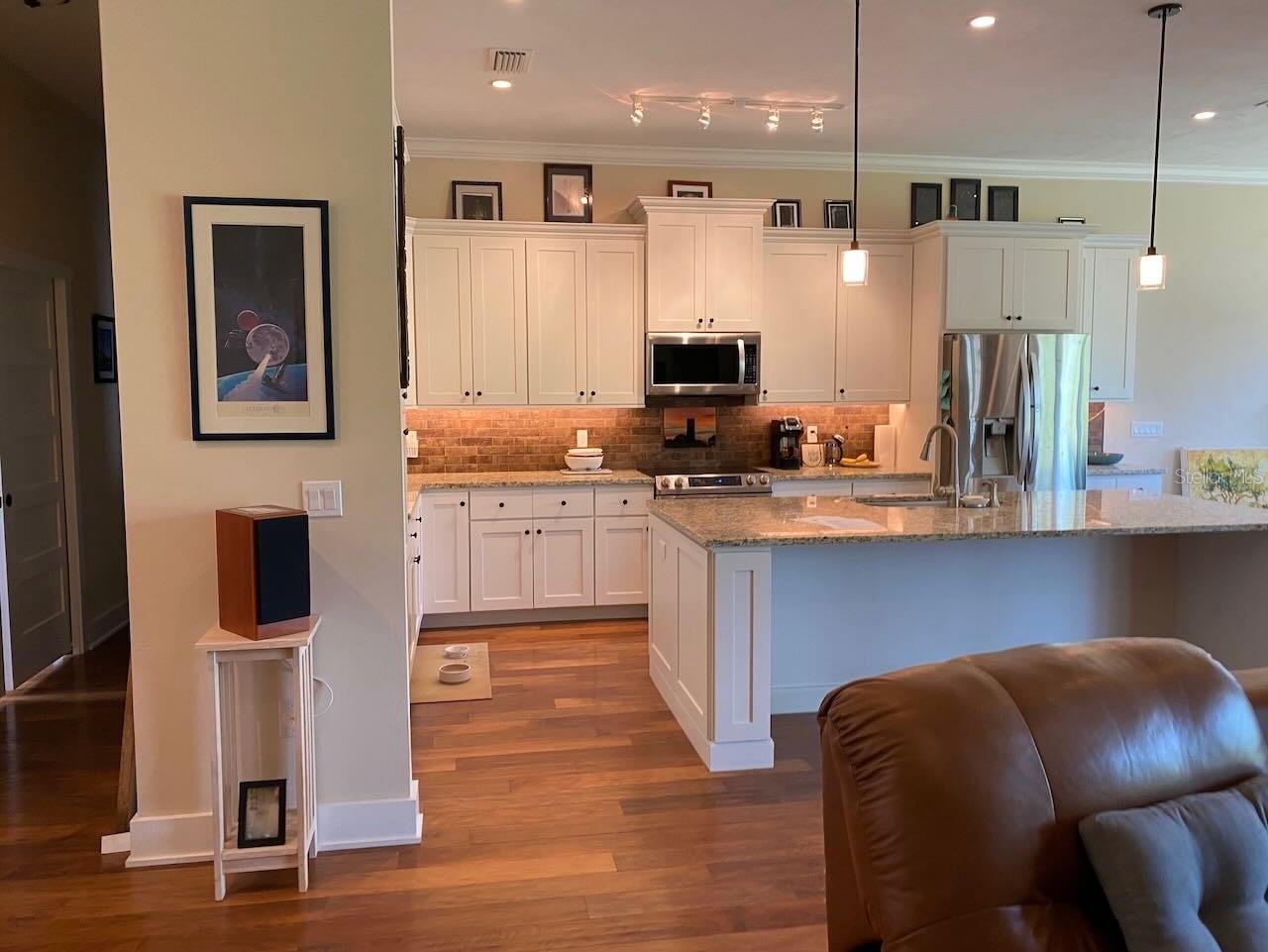 LEXINGTON PLACE - Residential