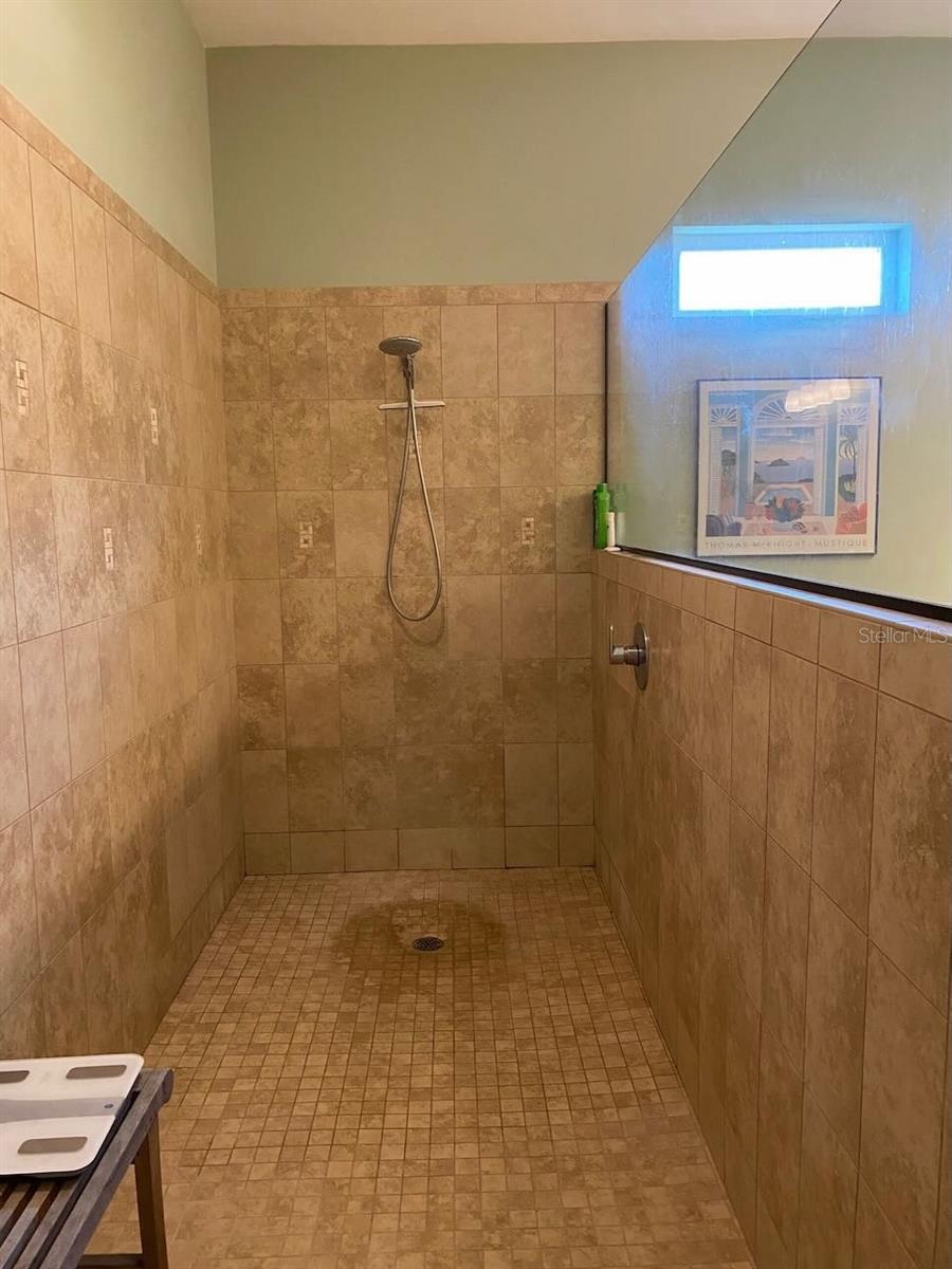 LEXINGTON PLACE - Residential