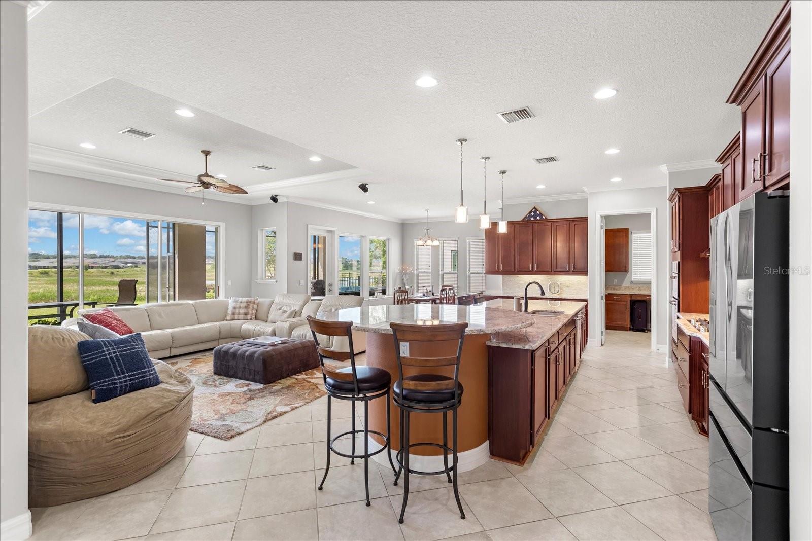 CASCADES OF GROVELAND (TRILOGY) - Residential