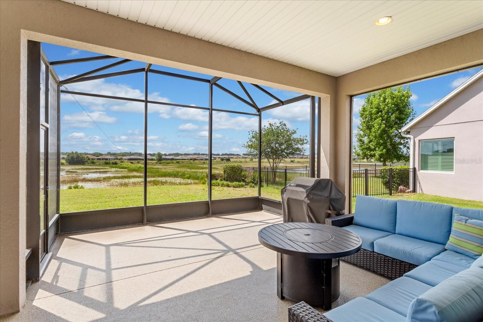 CASCADES OF GROVELAND (TRILOGY) - Residential