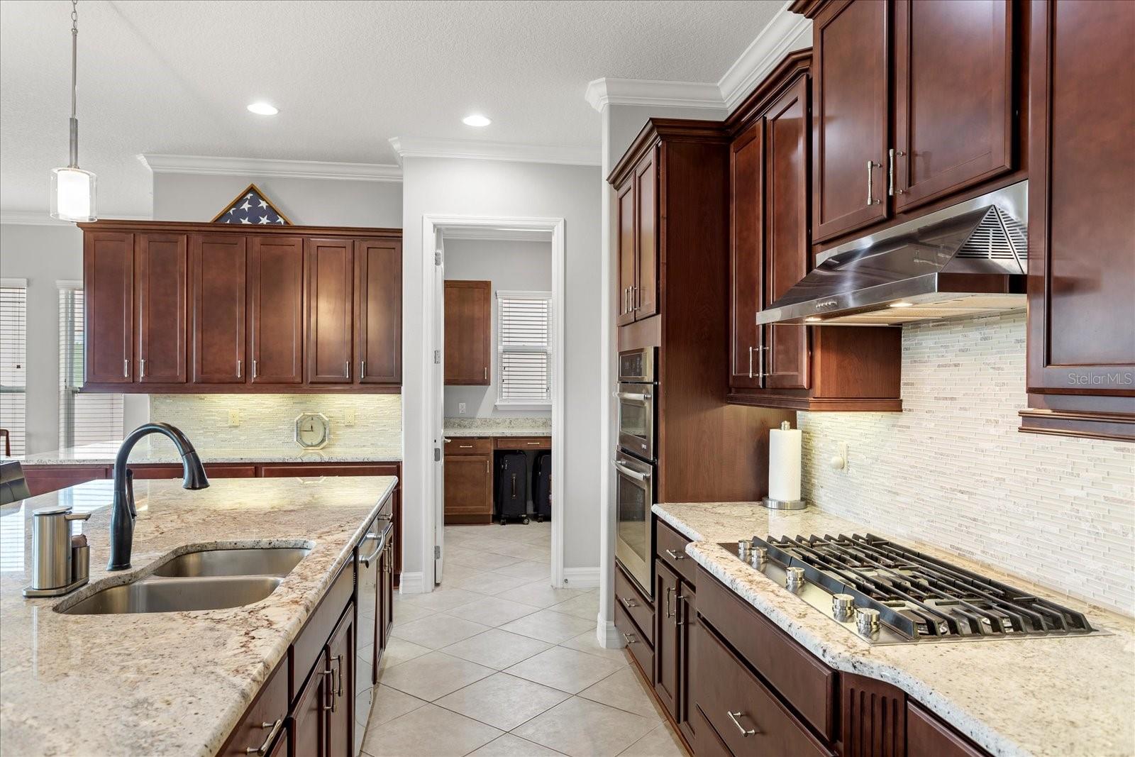 CASCADES OF GROVELAND (TRILOGY) - Residential