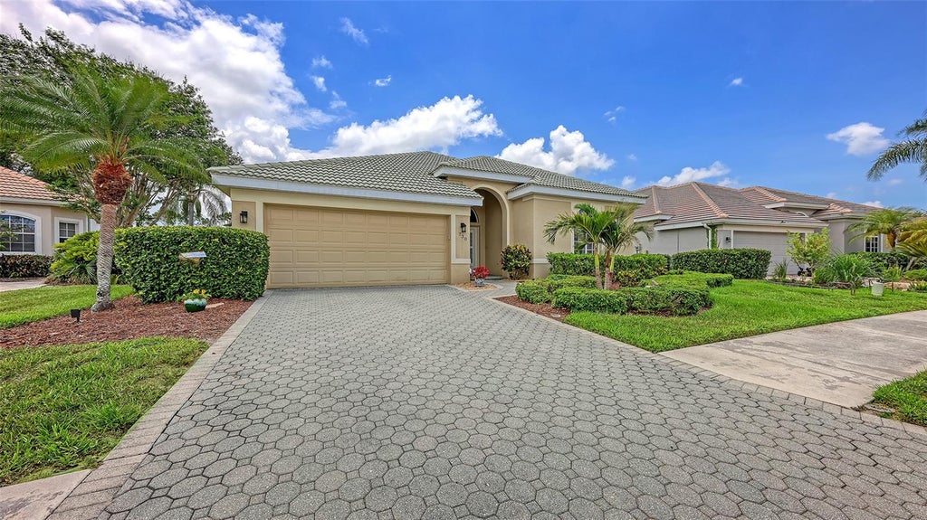 Photo of 730 Fordingbridge Way, Osprey, FL 34229 (MLS # A4697358)