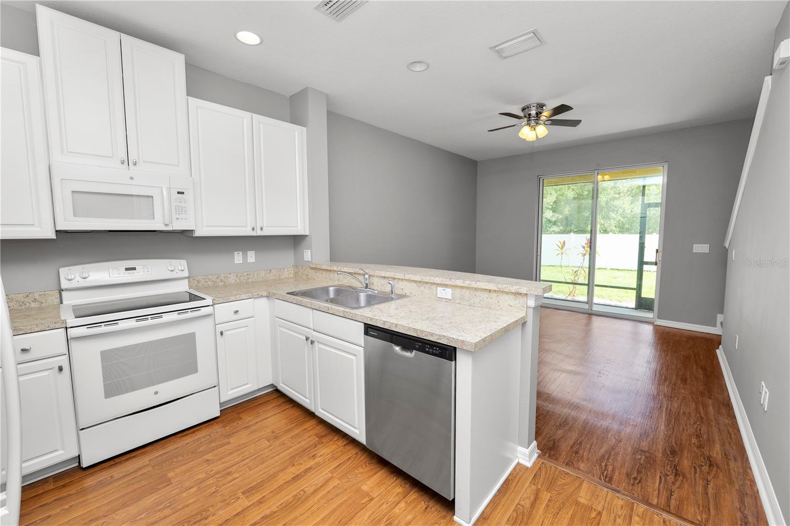 OAK CREEK PRCL 2 UNIT 2B - Residential Lease