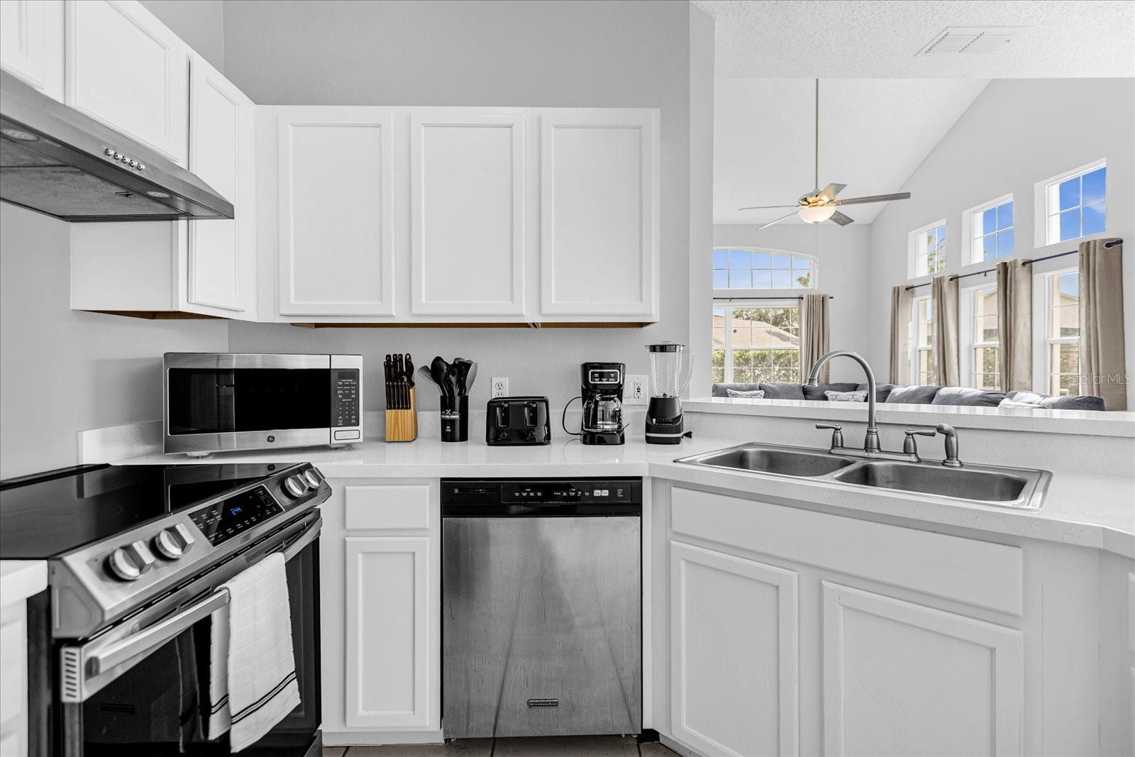 938 PARK TERRACE CIRCLE