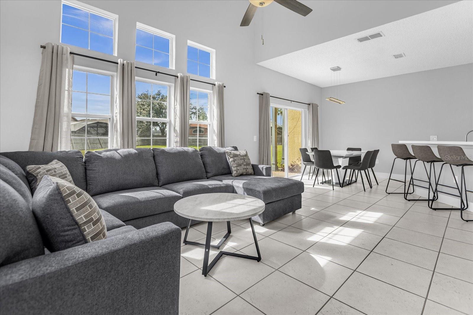 938 PARK TERRACE CIRCLE