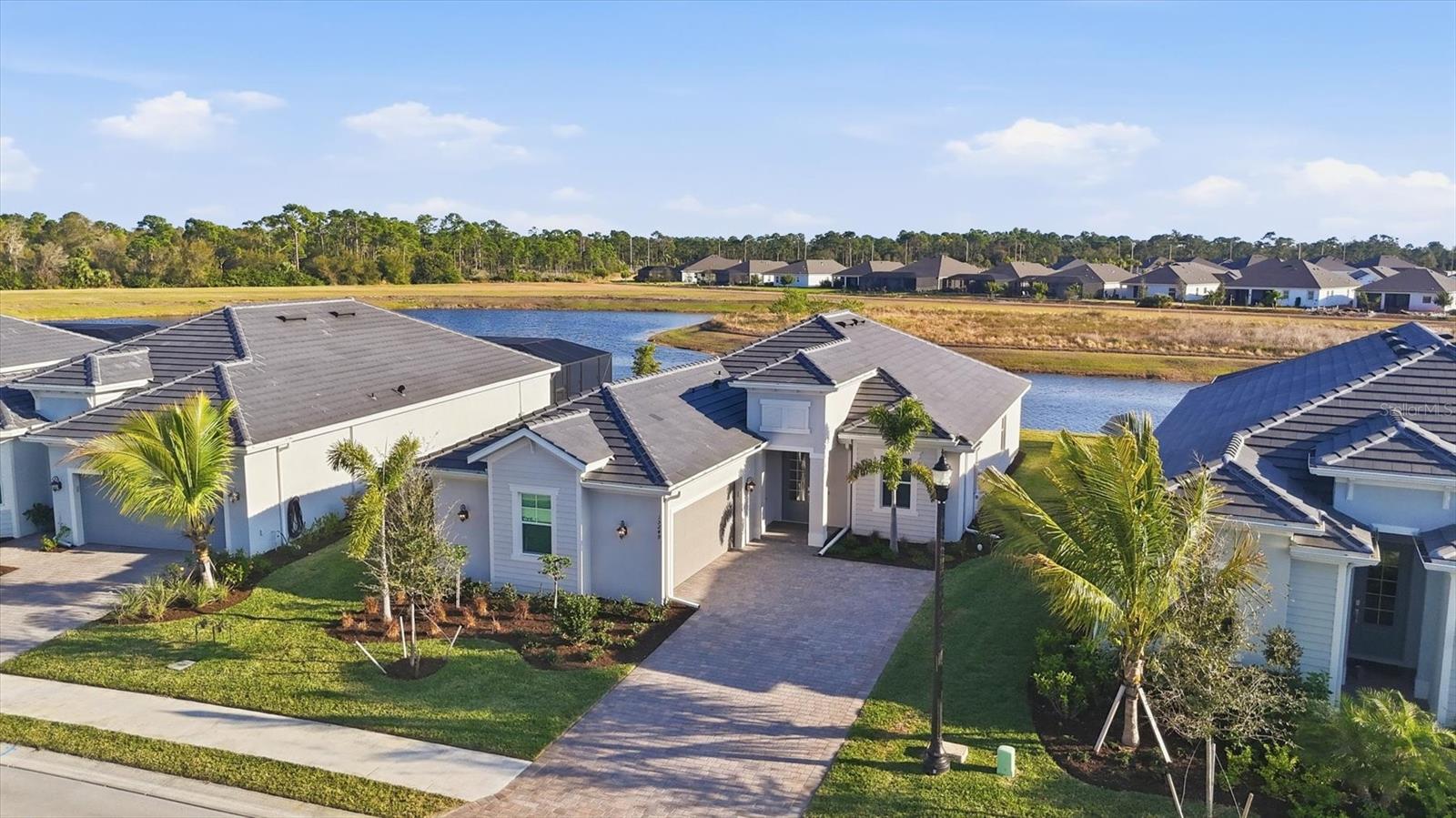 15249 RIVER BIRCH COURT