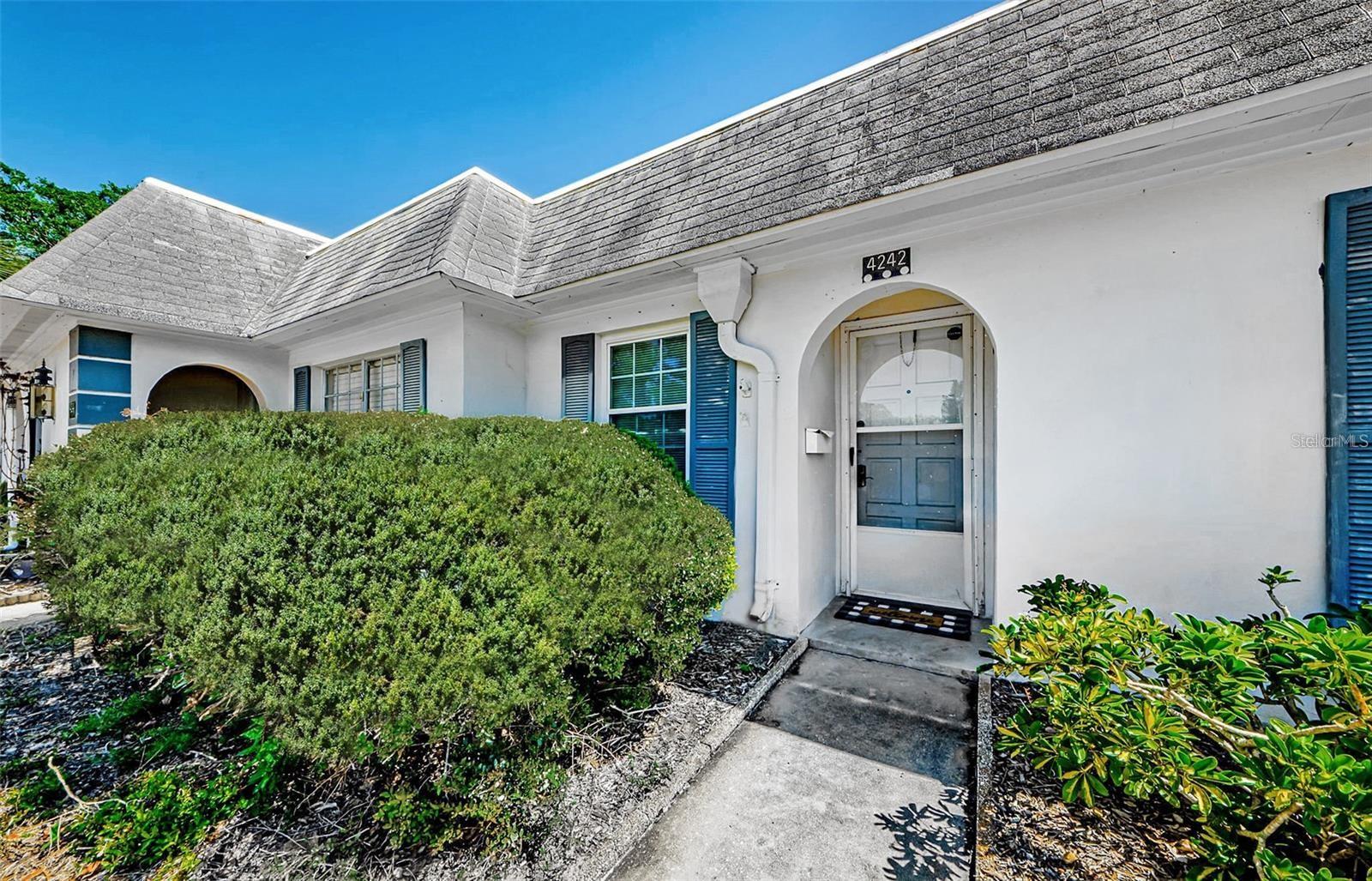 Welcome to this lovely villa with NEW, beautiful luxury vinyl flooring throughout the living area and second bedroom. NO FLOODING OR STORM DAMAGE FROM RECENT HURRICANES. FRESH PAINT AND NEW CARPET JUST INSTALLED IN PRIMARY BEDROOM (JULY 2025). The villa features an open floor plan with a pass-through kitchen window and a new stainless steel double door refrigerator. The villa includes 2 bedrooms and 1 bath, a Florida room, a washer, dryer, and a cozy back patio area. Enjoy the community's amenities that include a clubhouse, shuffleboard, heated pool, and more. The villa is located very close to shopping and restaurants. Garden Beacon Square condos are located 32 miles from Tampa International Airport, approximately 23 miles to the Award-Winning Clearwater Beach, and close to the very desirable cities of Dunedin, Tarpon Springs, & St. Petersburg. Text or call agent for showing requests. No EMAILS. Serious inquiries only please.