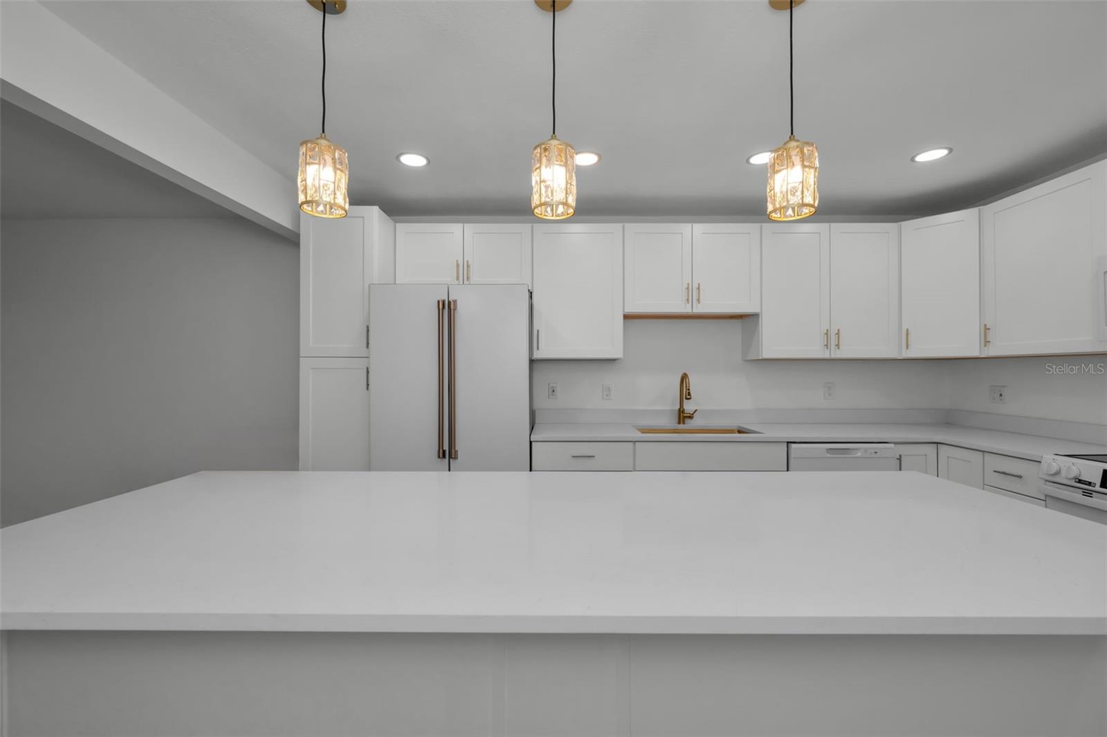 HOLIDAY OAKS CONDO - Residential