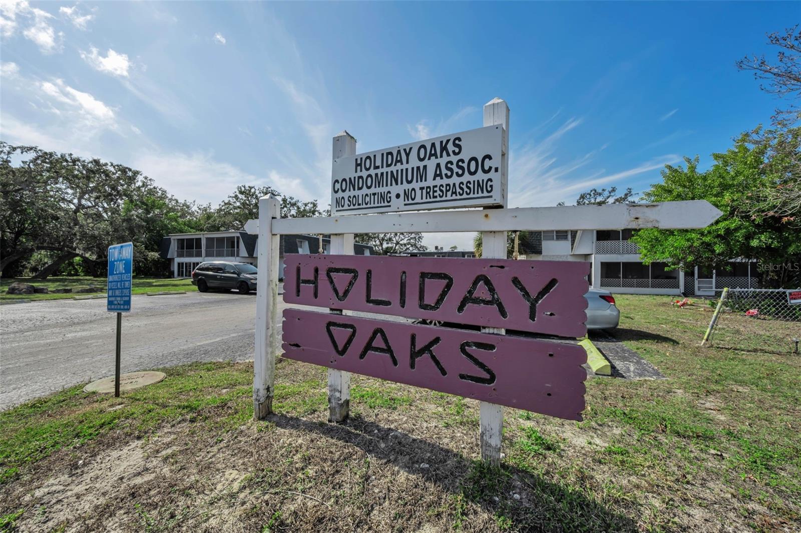 HOLIDAY OAKS CONDO - Residential