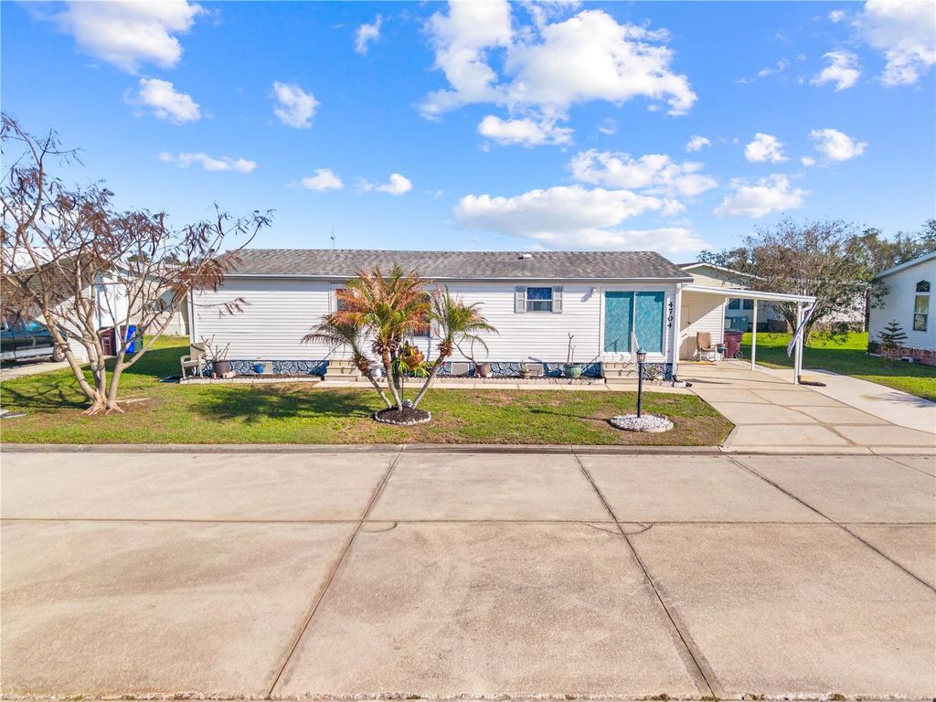 Photo of 4704 Lanca Lane, Saint Cloud, FL 34772 (MLS # S5145875)