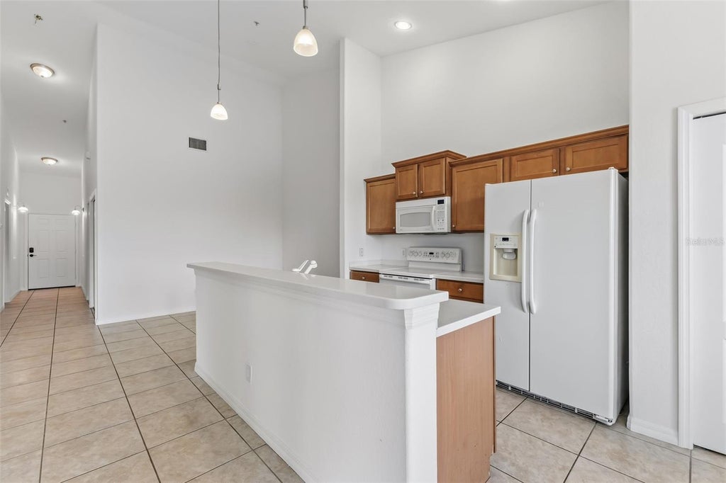 Photo of 1003 Fairwaycove Lane #207, Bradenton, FL 34212 (MLS # A4708870)