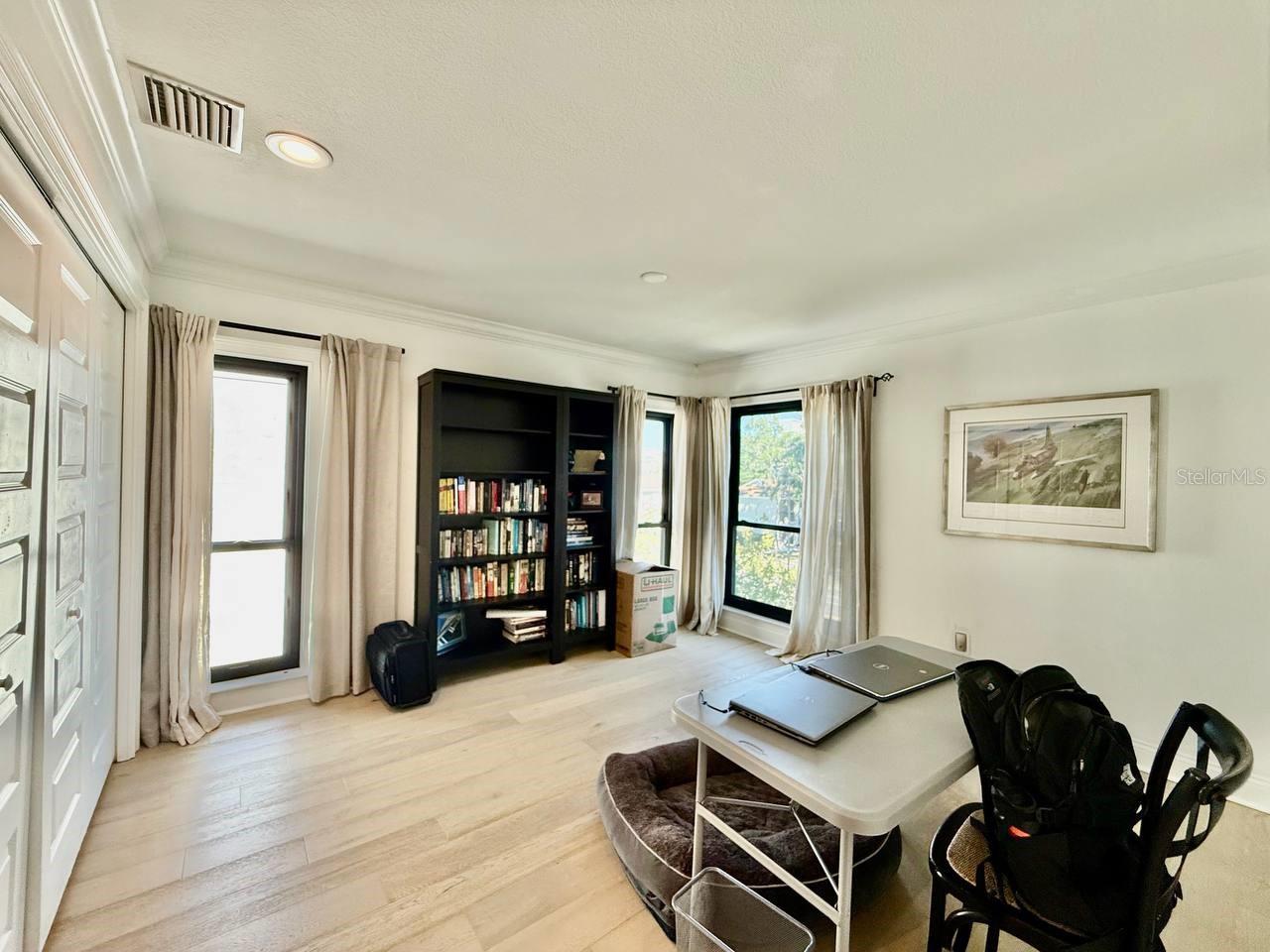 DAVIS ISLANDS PB10 PG52 TO 57 - Residential Lease