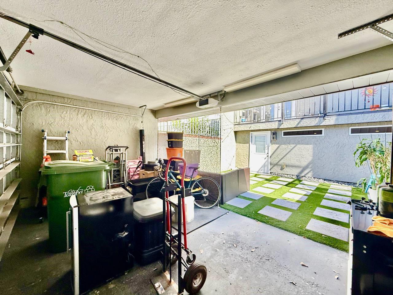 DAVIS ISLANDS PB10 PG52 TO 57 - Residential Lease