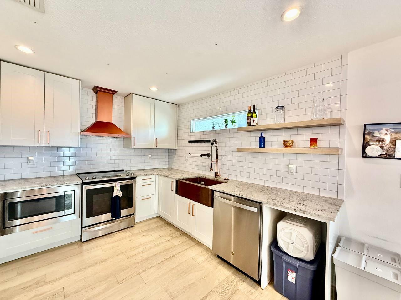 DAVIS ISLANDS PB10 PG52 TO 57 - Residential Lease