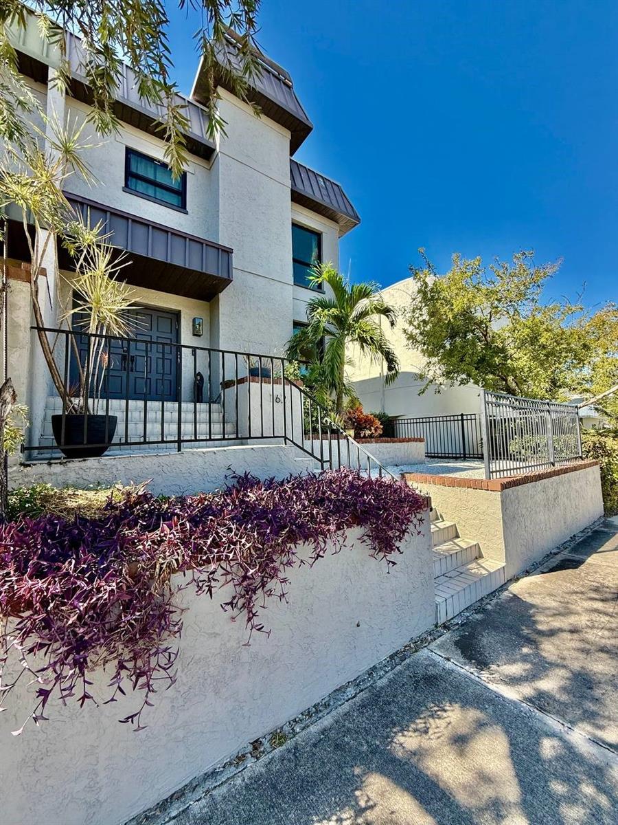 DAVIS ISLANDS PB10 PG52 TO 57 - Residential Lease