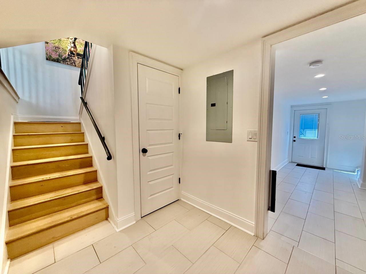 DAVIS ISLANDS PB10 PG52 TO 57 - Residential Lease