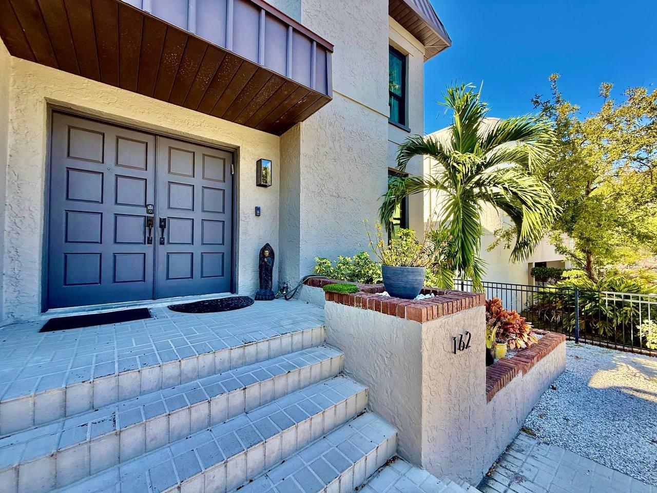 DAVIS ISLANDS PB10 PG52 TO 57 - Residential Lease