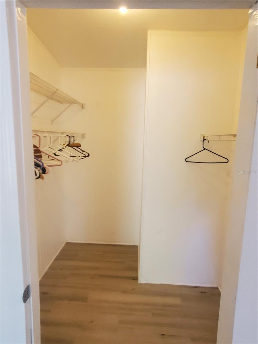 G M WHETSTONE ESTATE ADD TO H S - Residential Lease