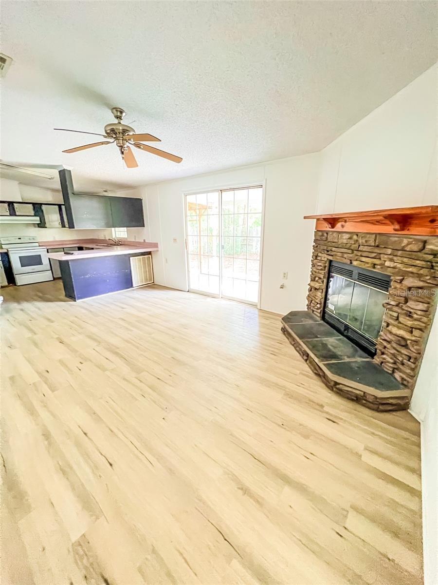 G M WHETSTONE ESTATE ADD TO H S - Residential Lease