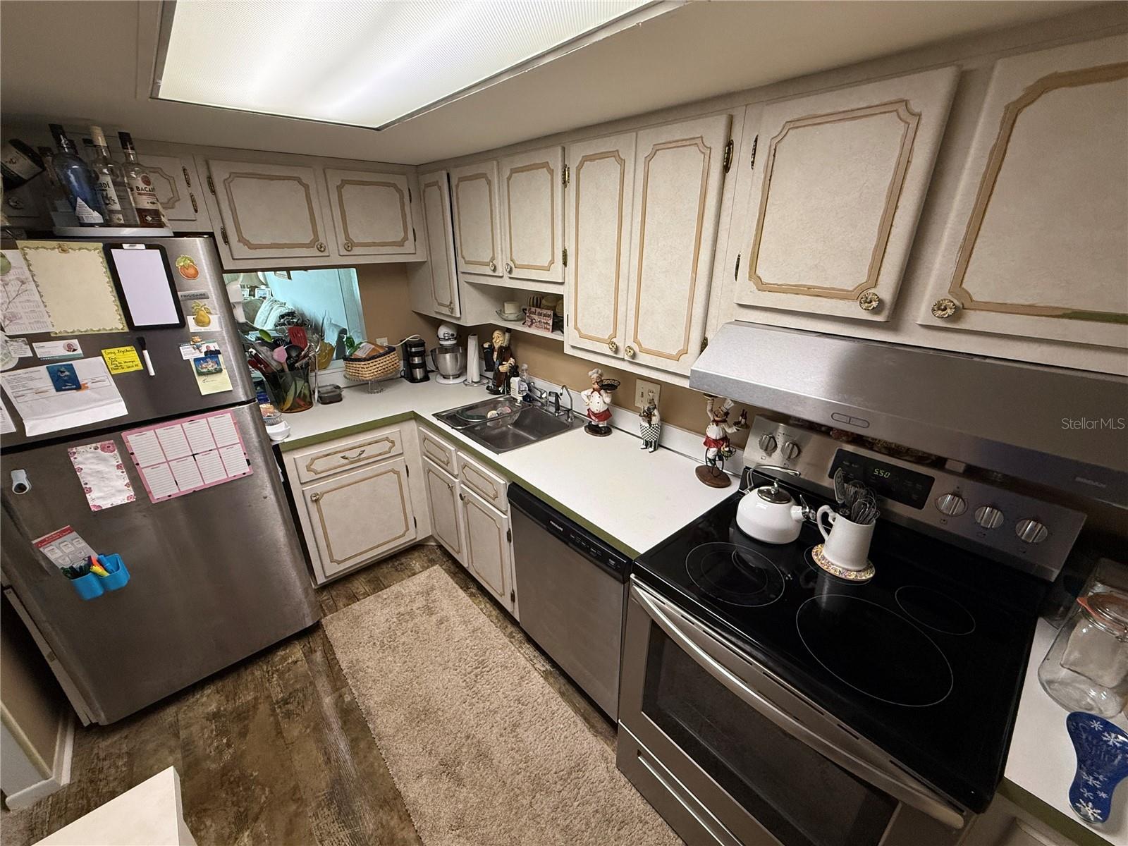 700 MIRROR TERRACE NW 303