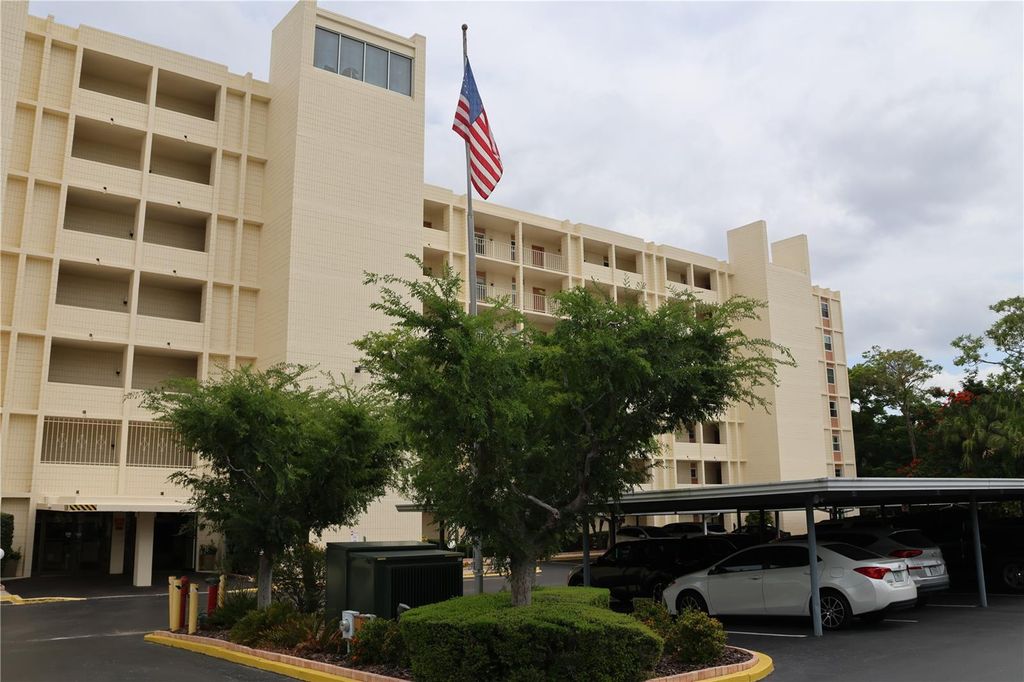 Photo of 700 Mirror Terrace NW #303, Winter Haven, FL 33881 (MLS # P4934745)