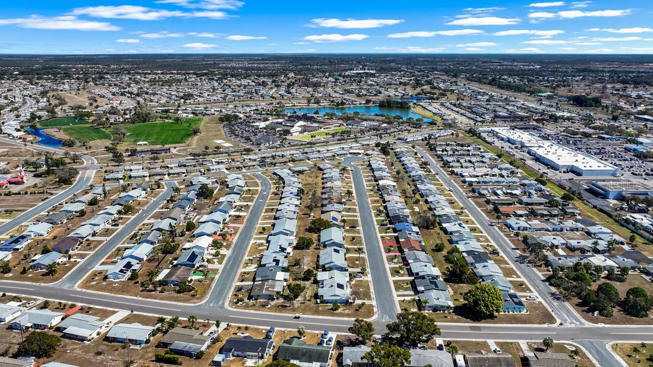 DEL WEBBS SUN CITY FLORIDA UN - Residential
