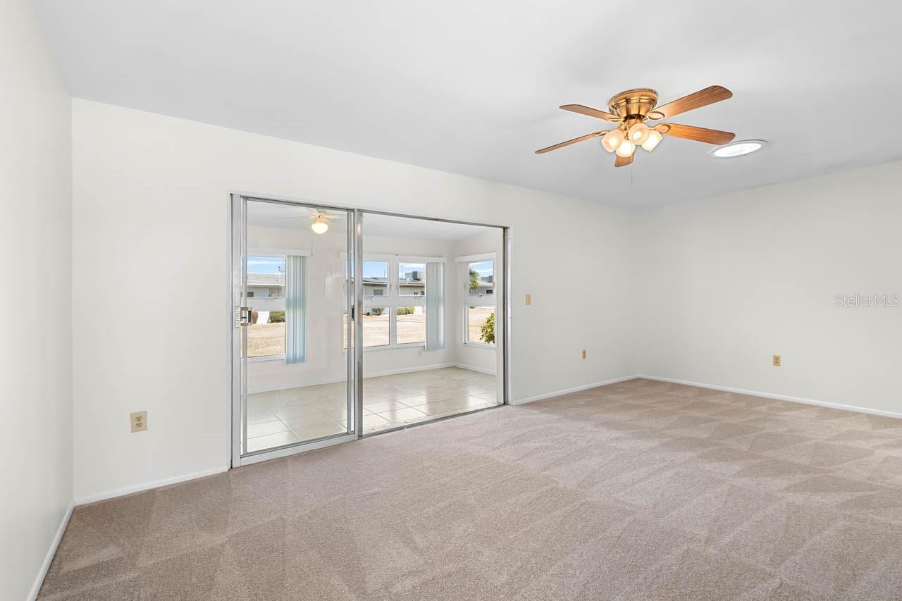 DEL WEBBS SUN CITY FLORIDA UN - Residential