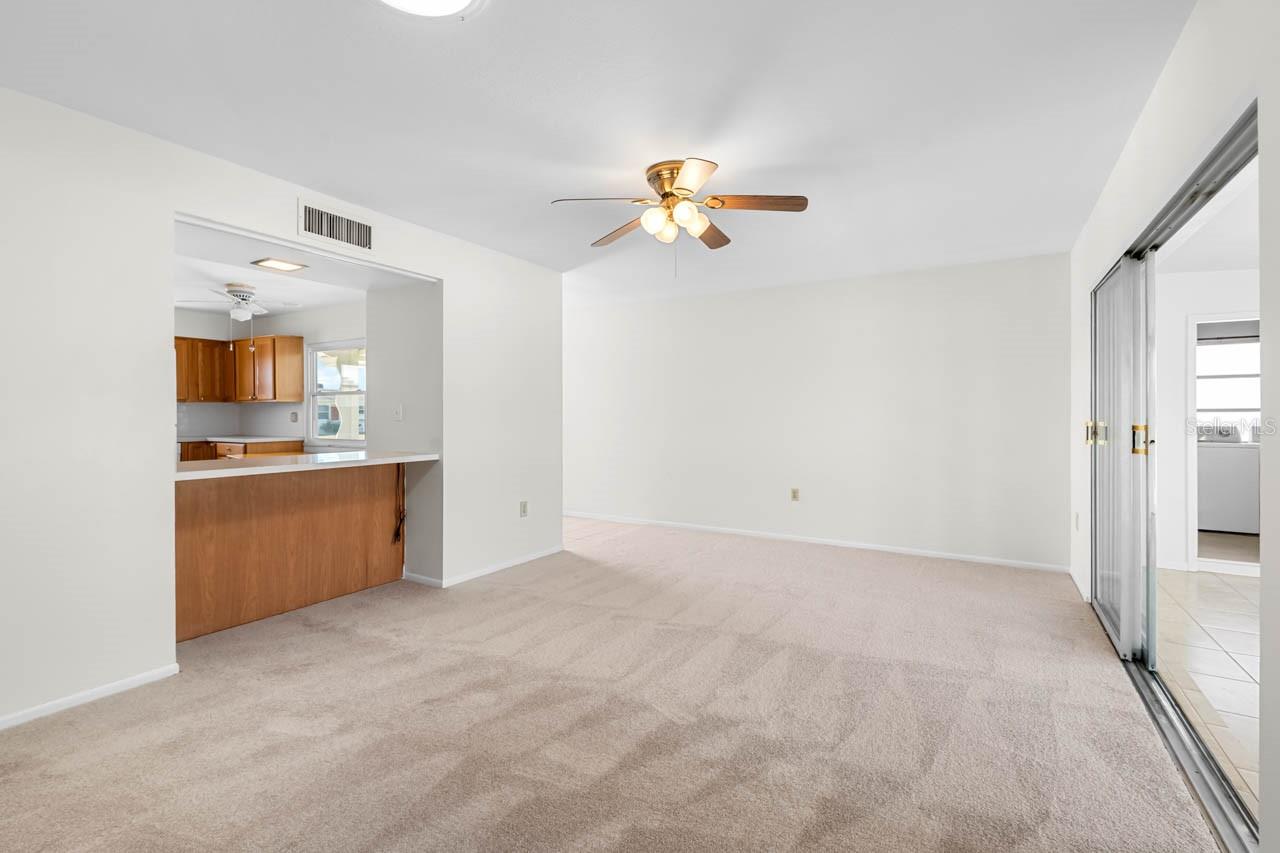 DEL WEBBS SUN CITY FLORIDA UN - Residential